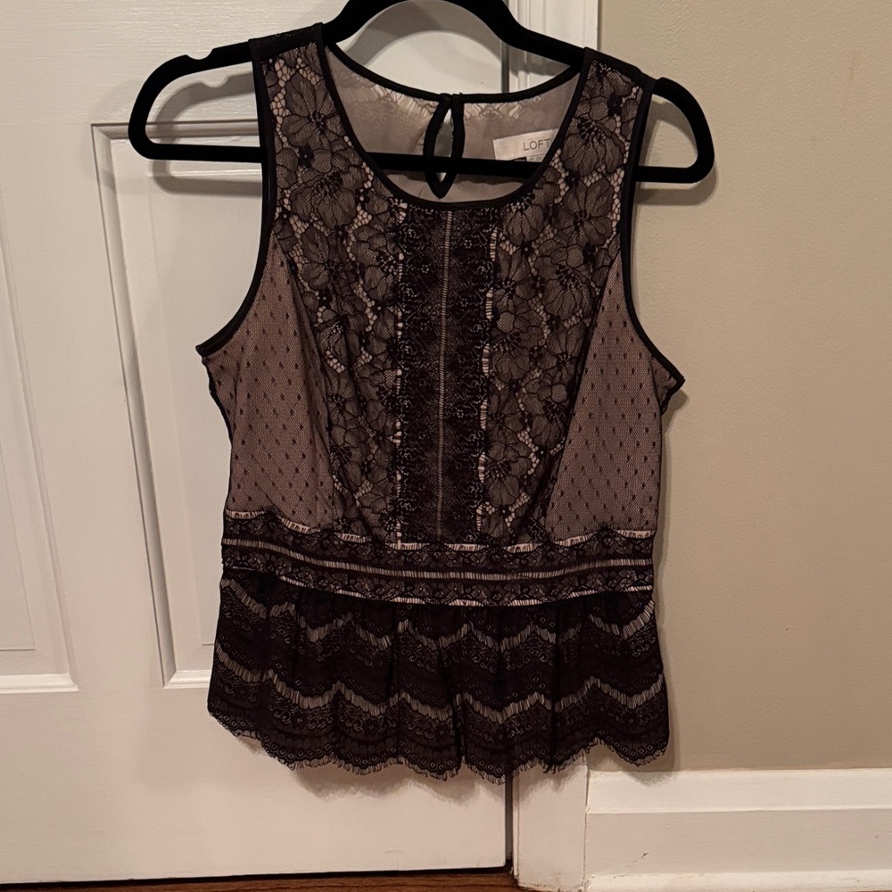 LOFT Black and Tan Lace peplum sleeveless Blouse